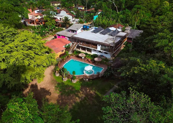 Velinn Pousada Bali ItamambucaHotel em Ubatuba